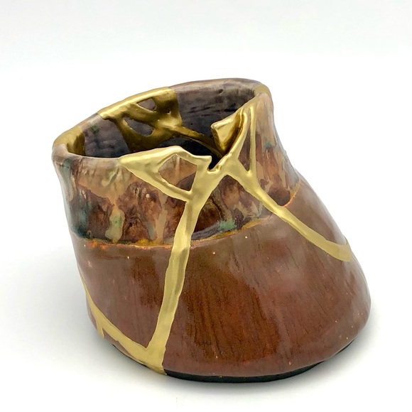 Kintsugi Pottery Horse Hoof Cup Vase Cache Horseshoe Gold Crack Growth Gift - Picture 11 of 17